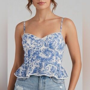 NWT Pants Store Top, Size M